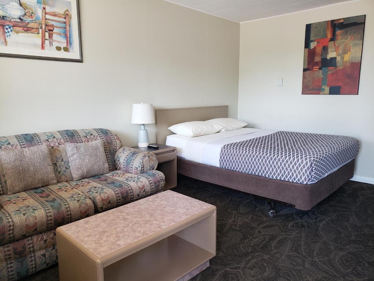 Lamplighter Inn Three Hills Εξωτερικό φωτογραφία
