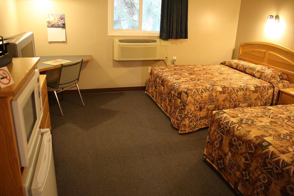 Lamplighter Inn Three Hills Δωμάτιο φωτογραφία